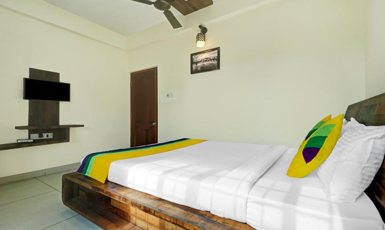 Itsy Hotels Colors Stay Chikmagalur Exterior photo