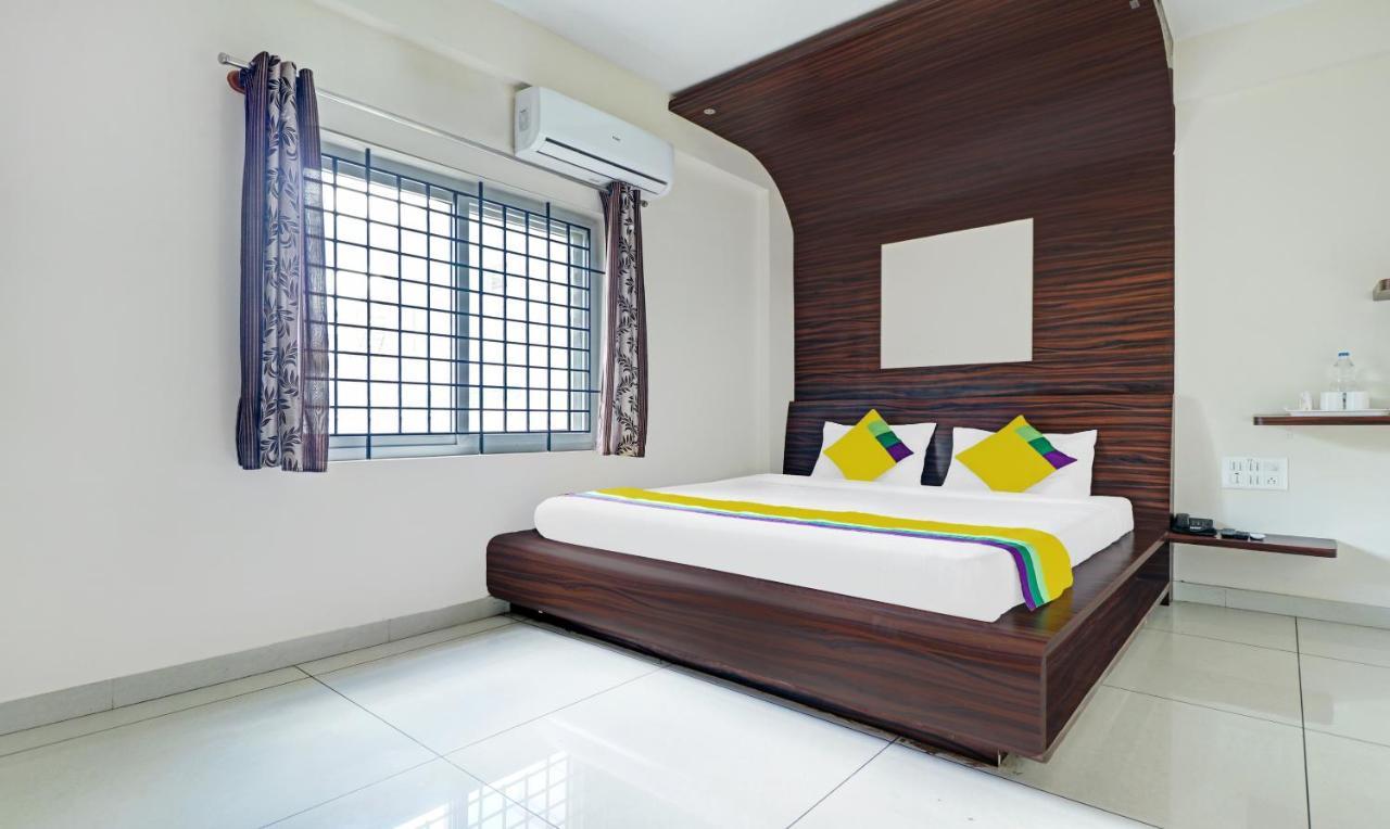 Itsy Hotels Colors Stay Chikmagalur Exterior photo